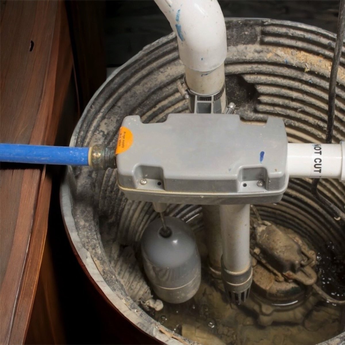 5 Reasons Why Your Sump Pump Is Gurgling + 5 Solutions